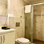 Centrum House Aparthotel 2*